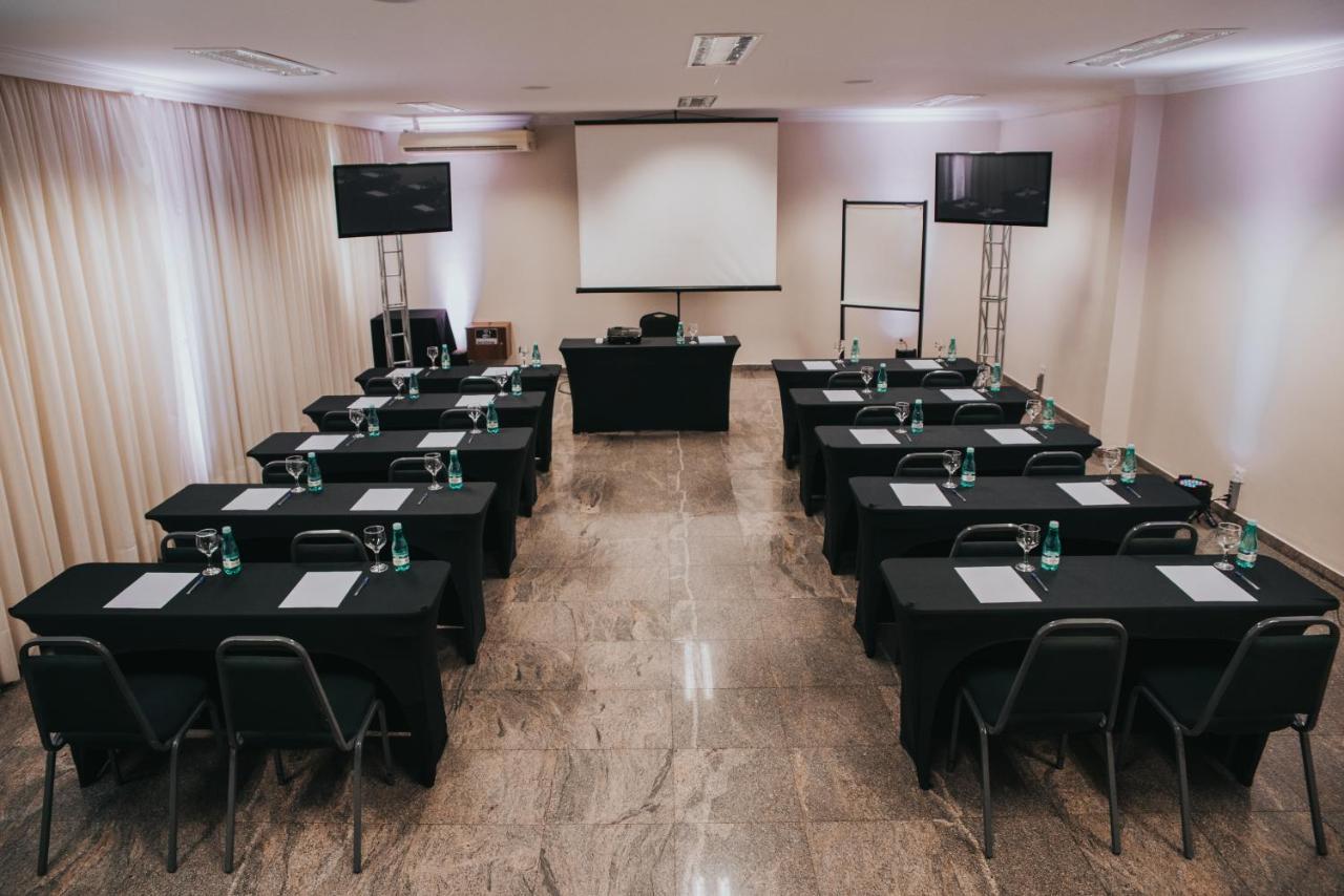 Arua Hotel, Restaurante E Convencoes Президенти Пруденти Екстериор снимка