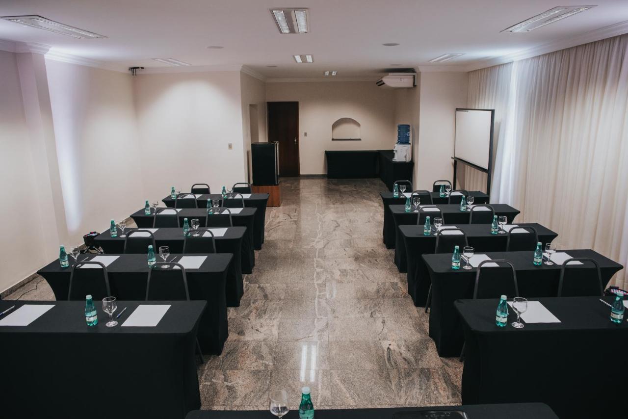 Arua Hotel, Restaurante E Convencoes Президенти Пруденти Екстериор снимка