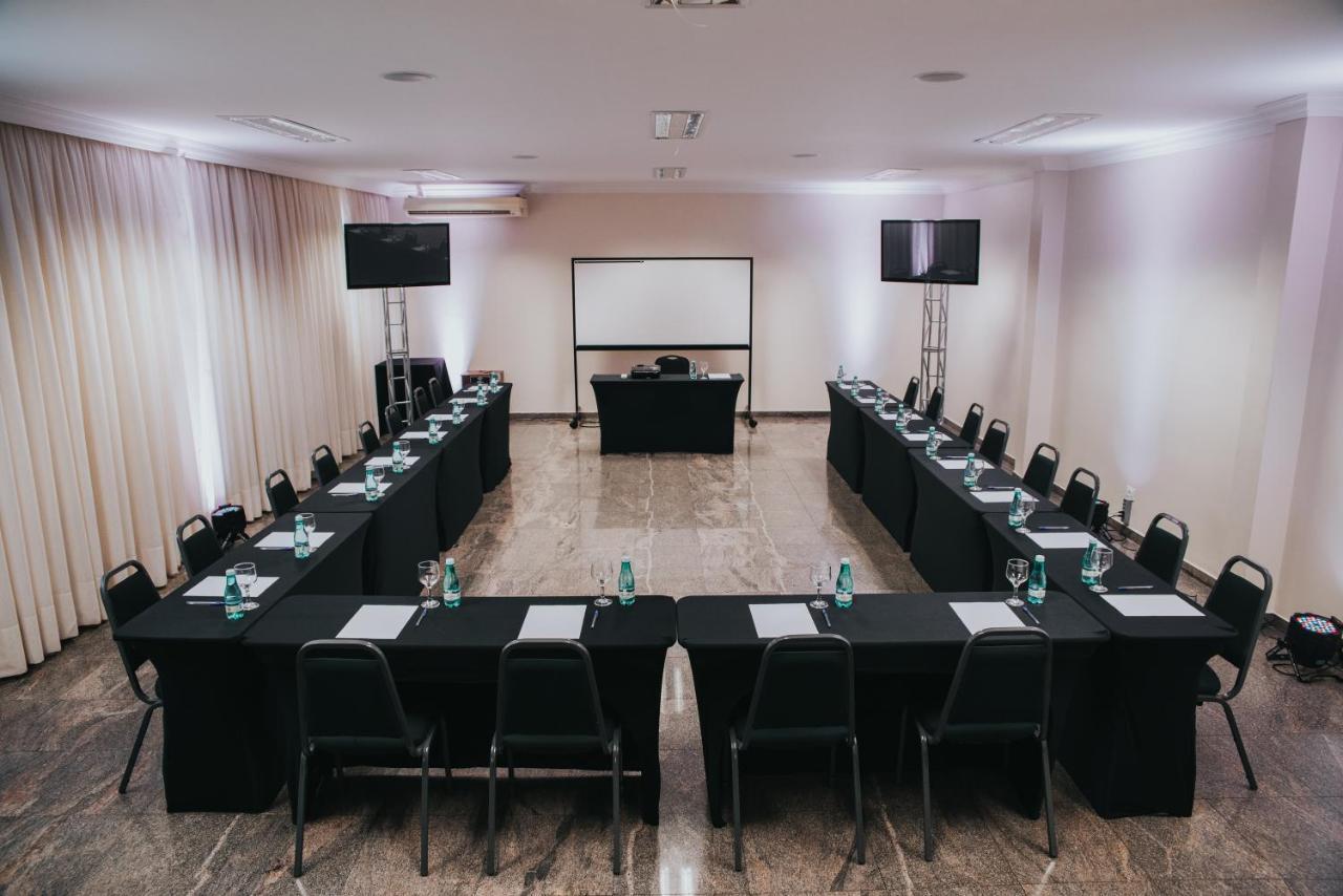 Arua Hotel, Restaurante E Convencoes Президенти Пруденти Екстериор снимка